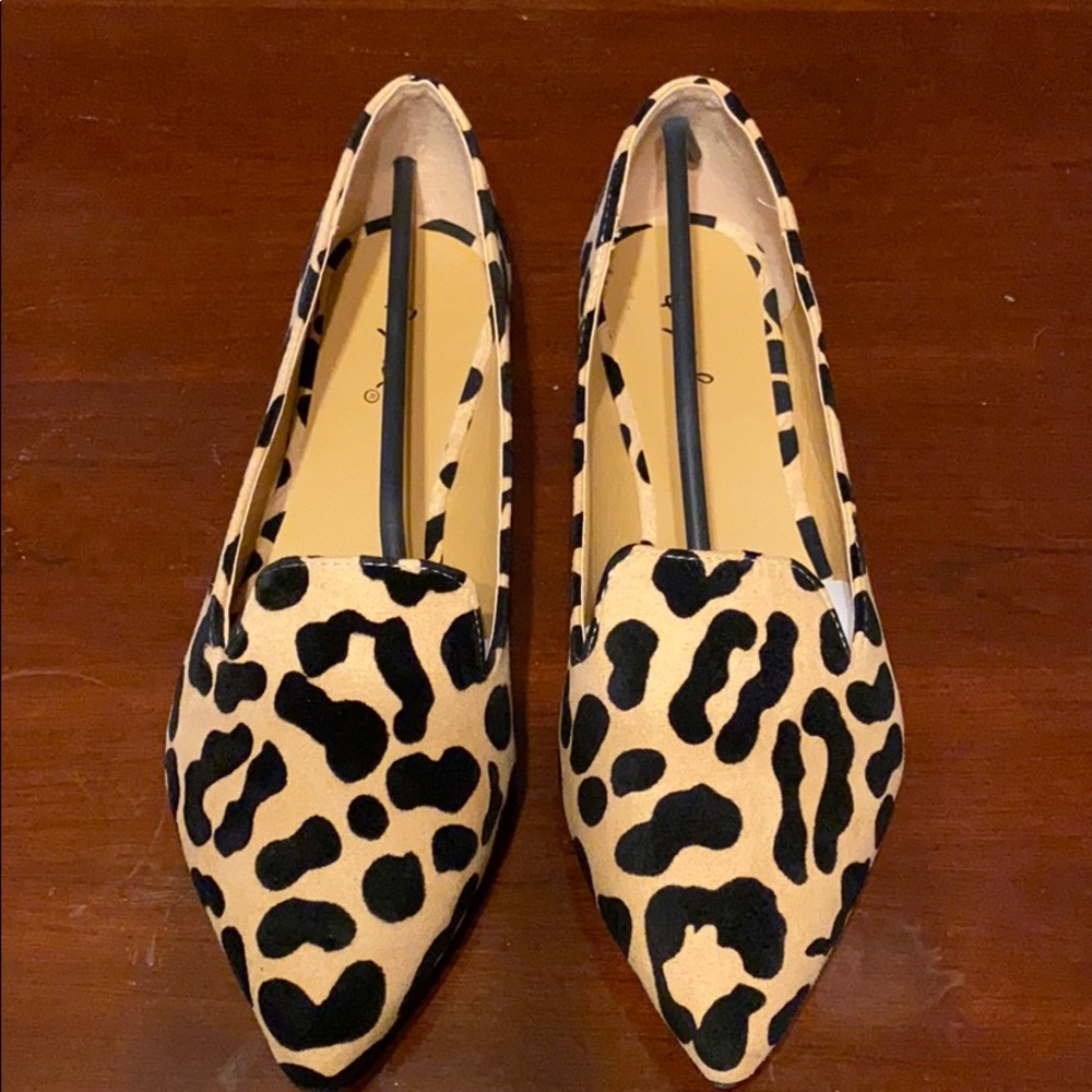 Leopard Flats - Picture 2 of 4